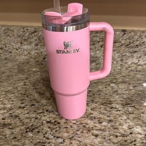 Stanley 30 oz Stainless Steel H2.0 Flowstate Quencher Tumbler - Sizzling Pink